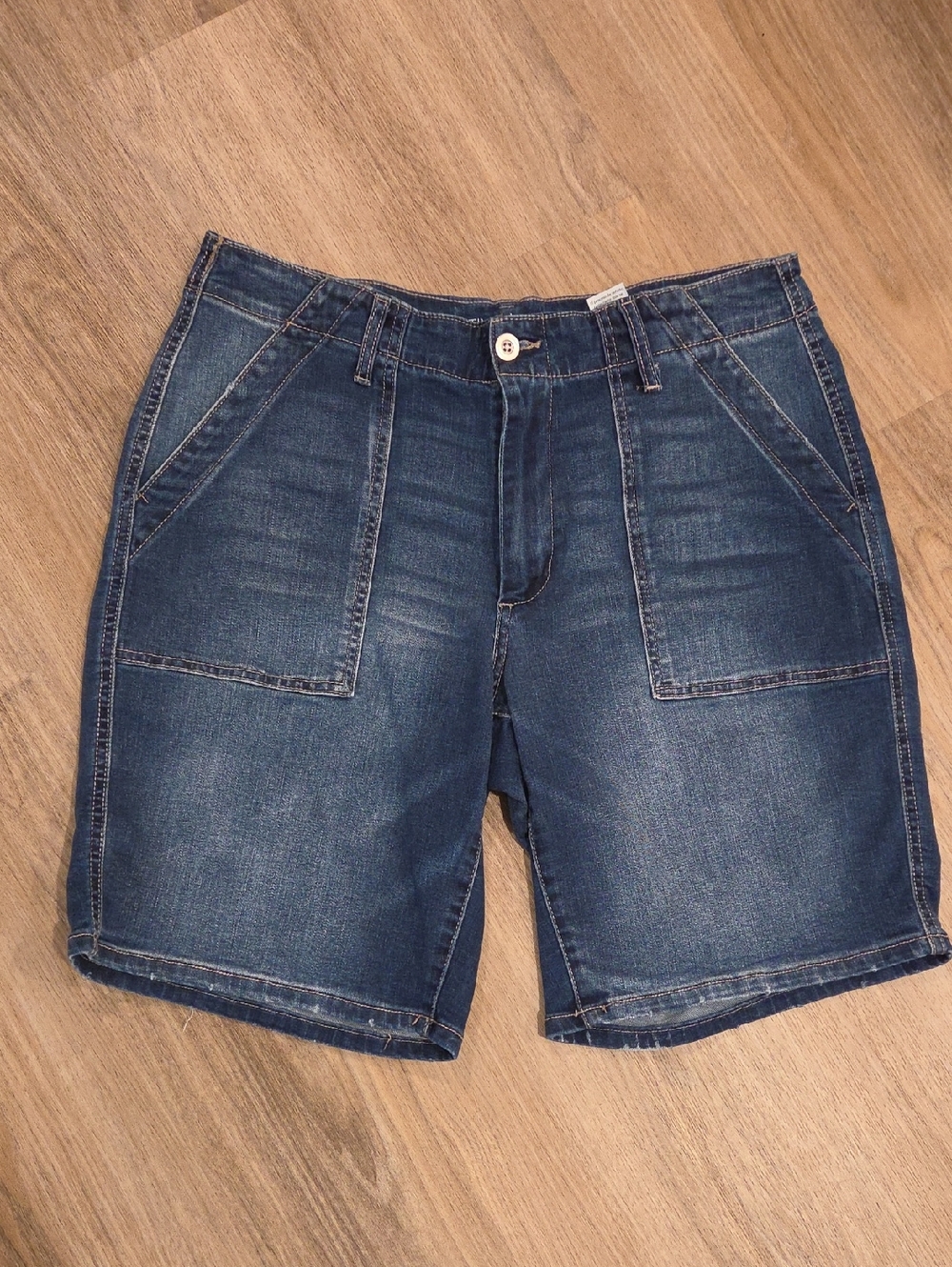 Time and Tru Womens Indigo Denim Bermuda Shorts Size 14